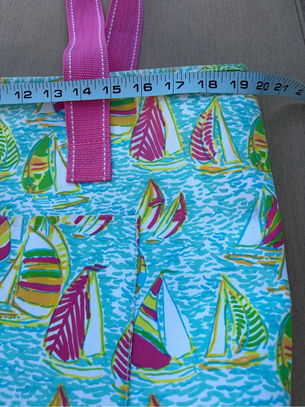 Lilly Pulitzer Multicolor Sailboat Print Tote with Pink Handles - Picture 5 of 6